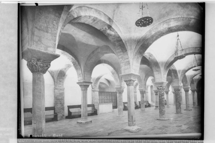 BARI - Basilica di S. Nicola - Cripta (negativo) di Foto Ficarelli, Riproduzione Soprintendenza (XX)