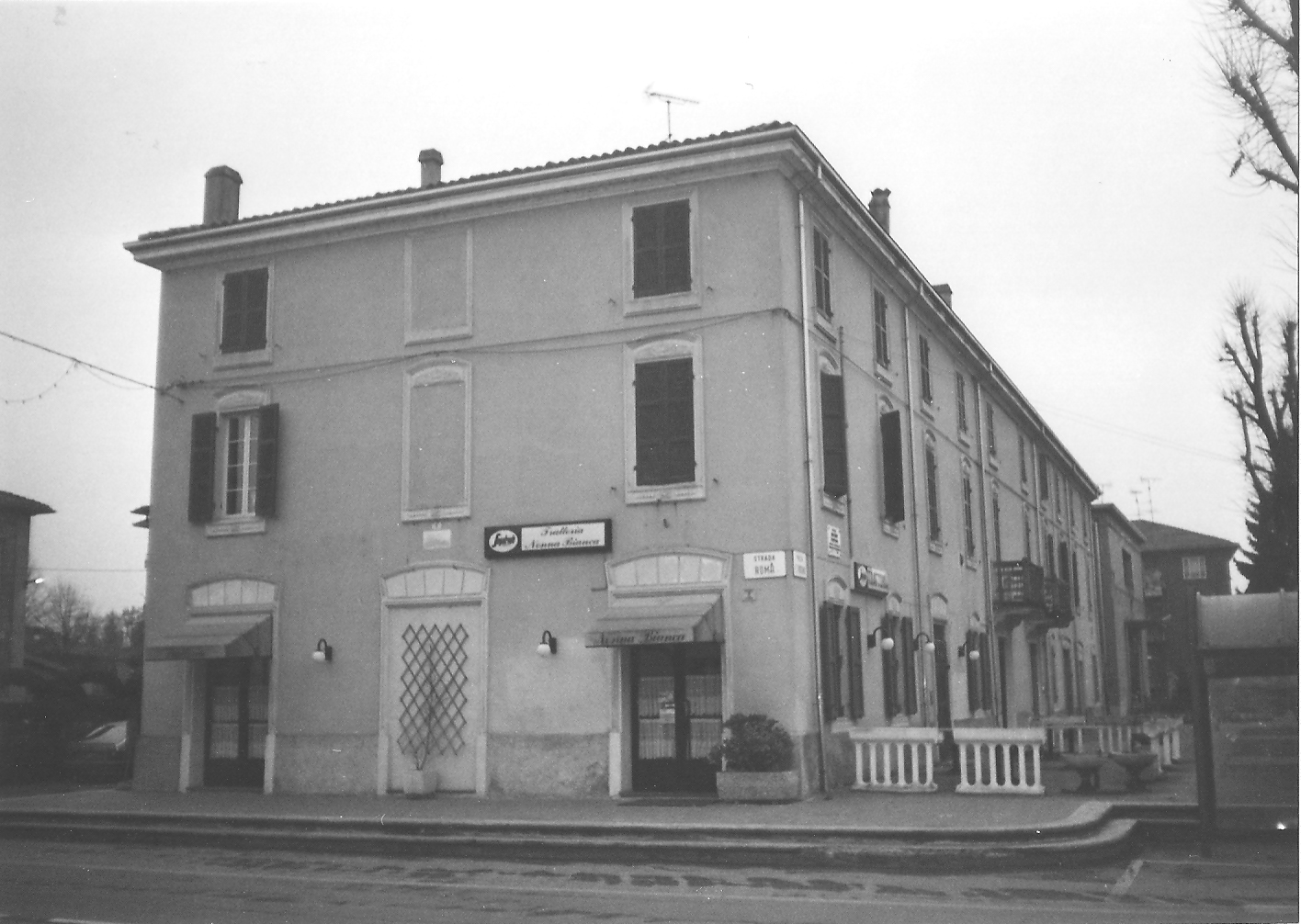 Palazzo Pizzetti (palazzo, pubblico) - Trecasali (PR)  (sec. XIX, fine)
