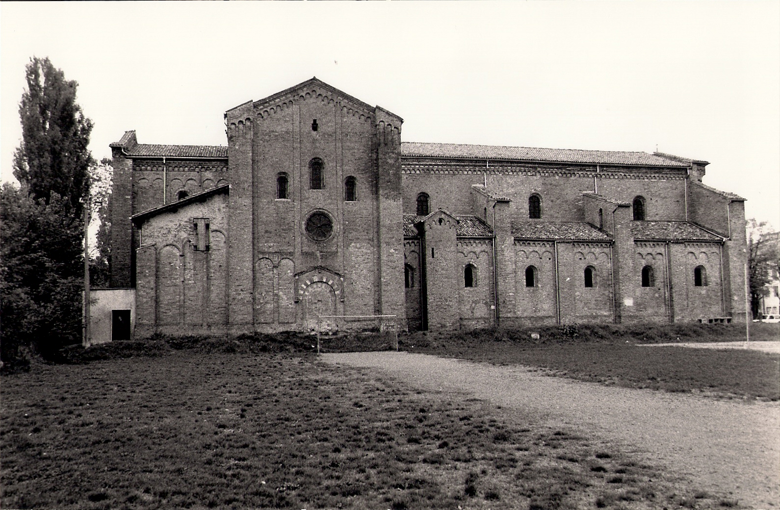 Chiesa di San Bernardo (abbazia, cistercense) - Fontevivo (PR) 
