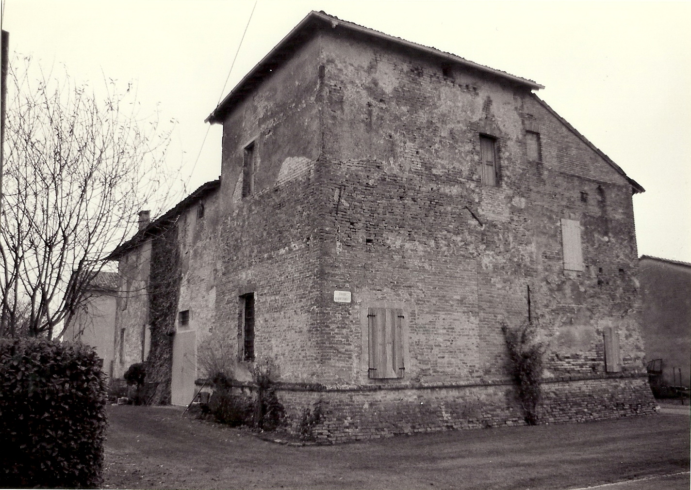 Casanova (casa-torre, rurale) - Trecasali (PR) 