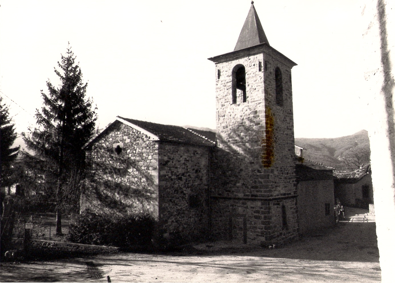 Chiesa dei SS. Leonardo e Rocco (chiesa, parrocchiale) - Corniglio (PR) 
