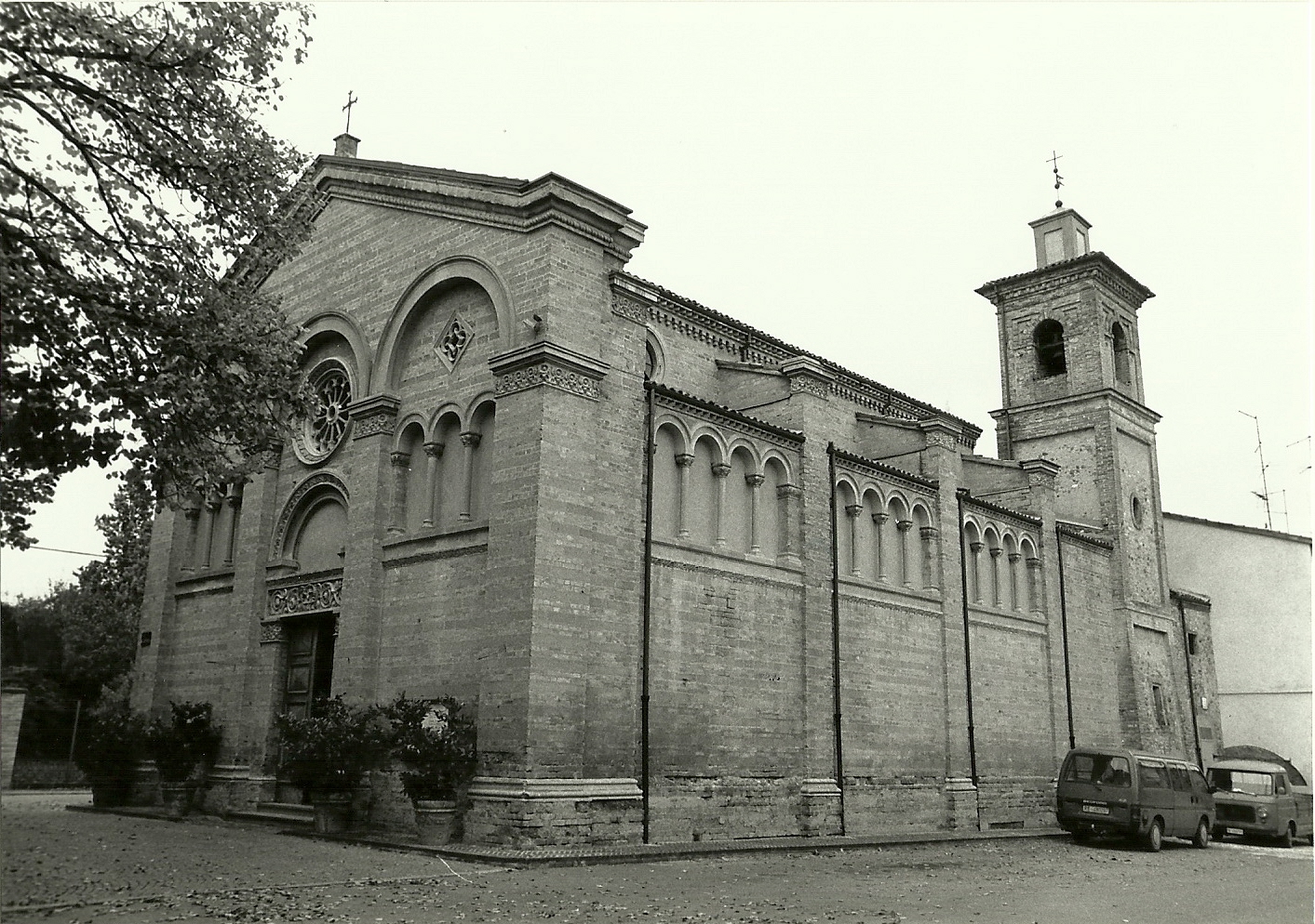 Chiesa di San Quintino (chiesa, parrocchiale) - Montechiarugolo (PR) 