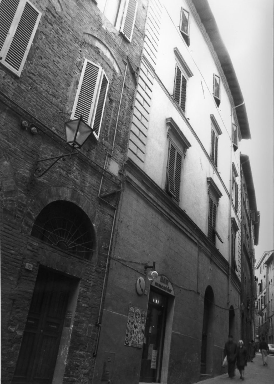 Casa tardo settecentesca in Via dei Rossi (casa, in linea) - Siena (SI) 