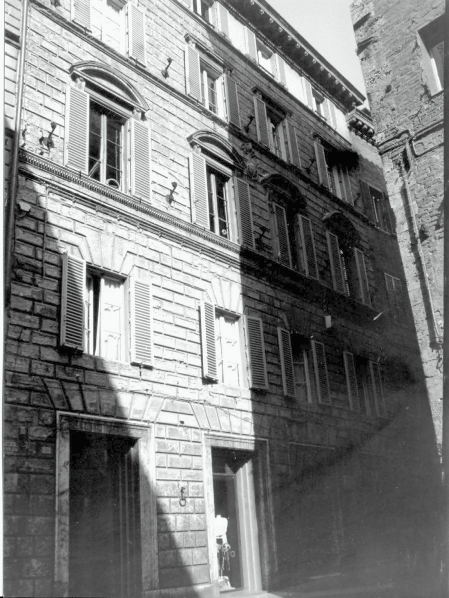 Palazzo in via Montanini n. 46 (palazzo) - Siena (SI) 