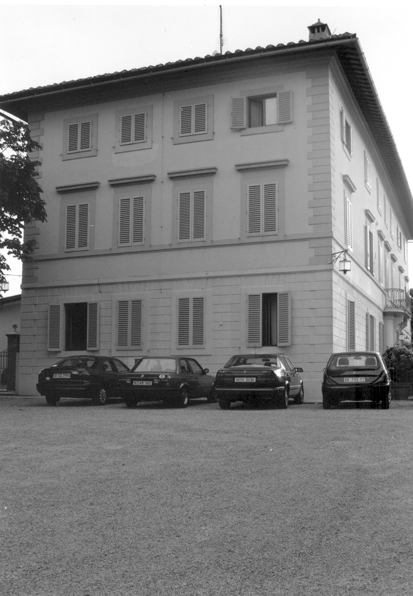 Villa Poggiarello ora Hotel Garden (villa, signorile) - Siena (SI)  <br>Condizioni d'uso: <a class='link-esterno' href='https://docs.italia.it/italia/icdp/icdp-pnd-circolazione-riuso-docs/it/v1.0-giugno-2022/testo-etichetta-BCS.html' target='_bcs'>Beni Culturali Standard (BCS)</a>