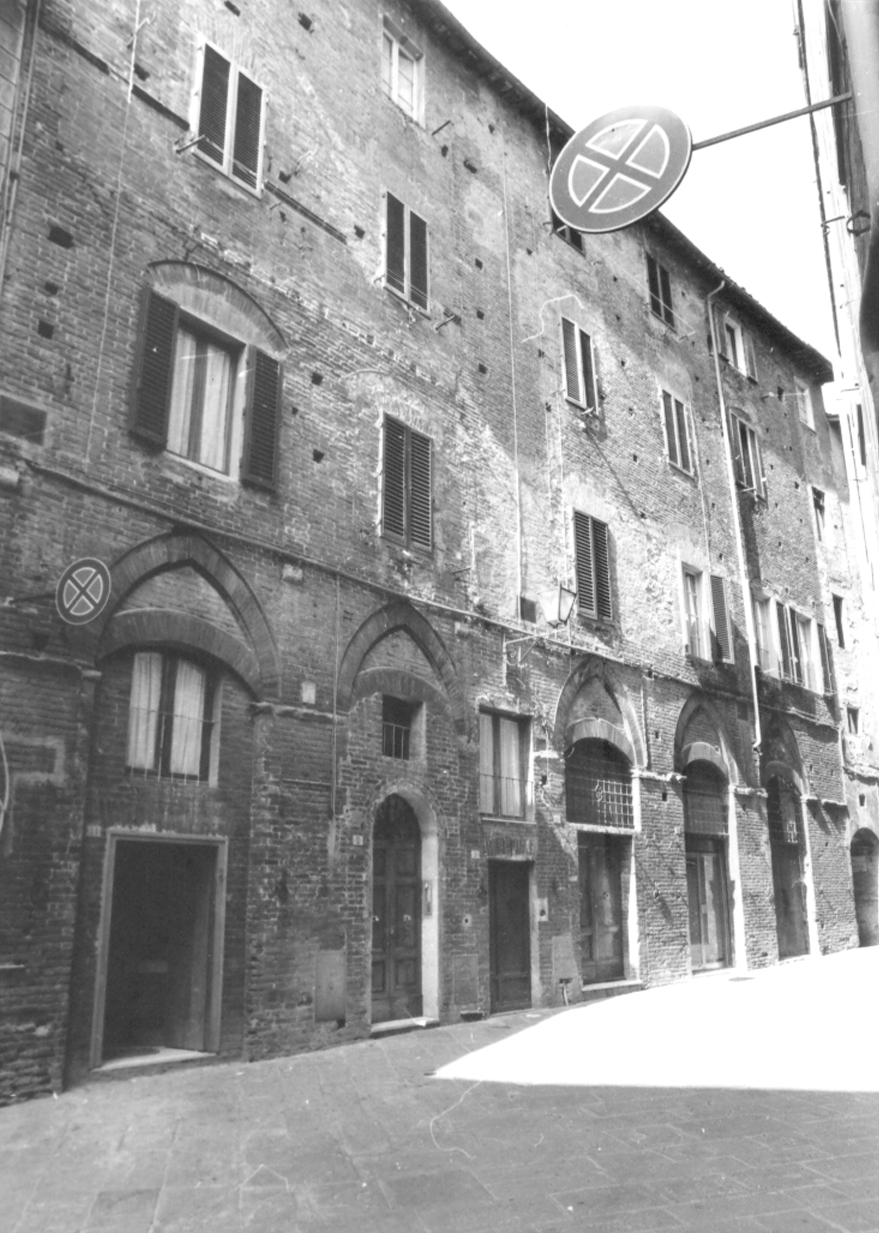 Palazzetto trecentesco in via Franciosa (palazzetto) - Siena (SI) 