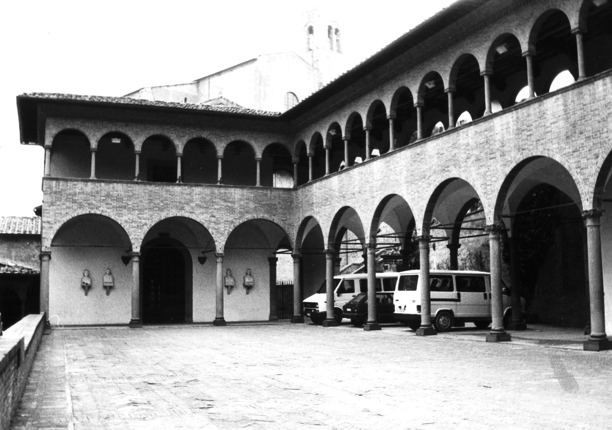 "Portico dei Comuni" (portico, cateriniano) - Siena (SI) 
