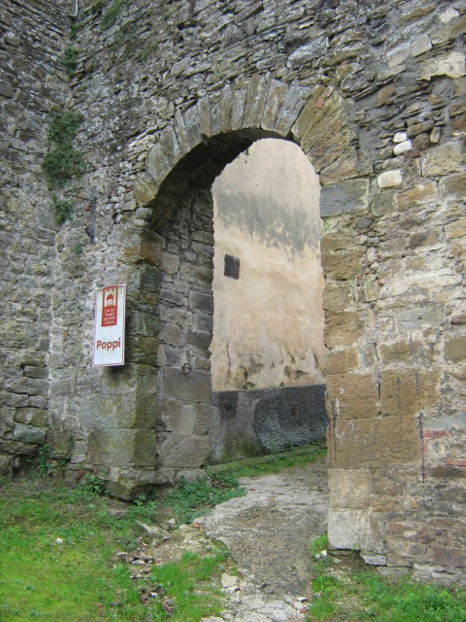 Porta delle Monache (porta, urbana) - Poppi (AR)  (XIII)