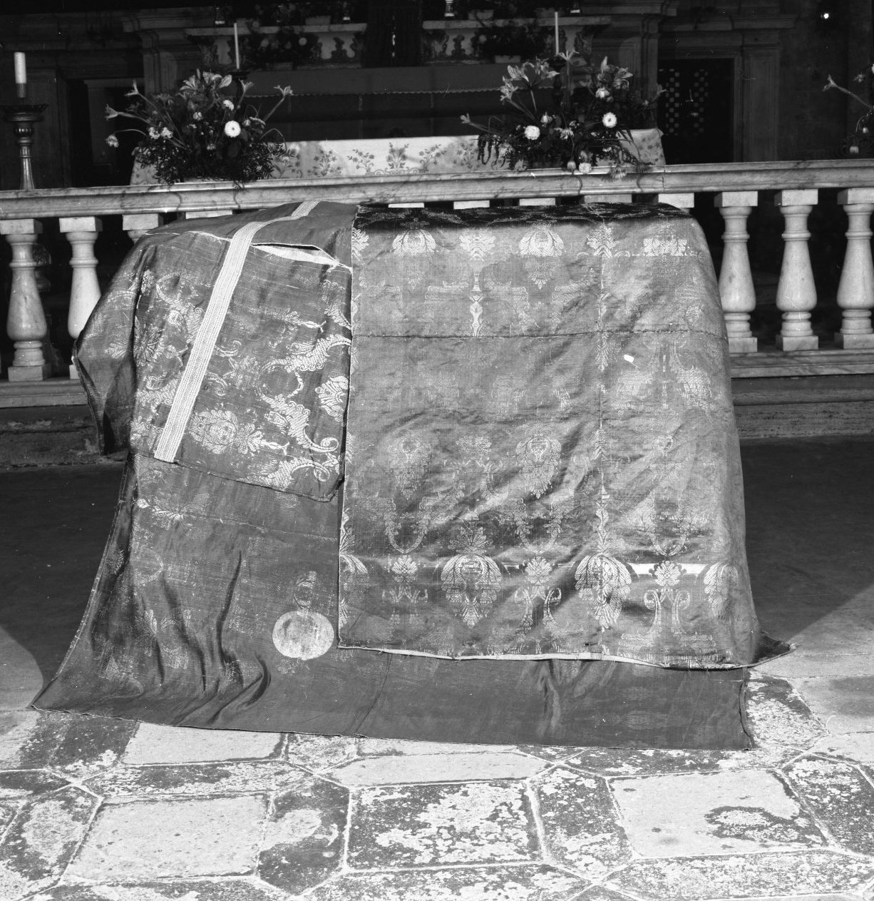 tessuto, serie - manifattura italiana (sevc. XVII/ XVIII)