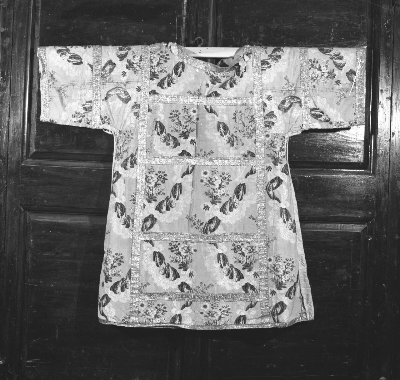 tonacella, serie - manifattura italiana (sec. XVIII)