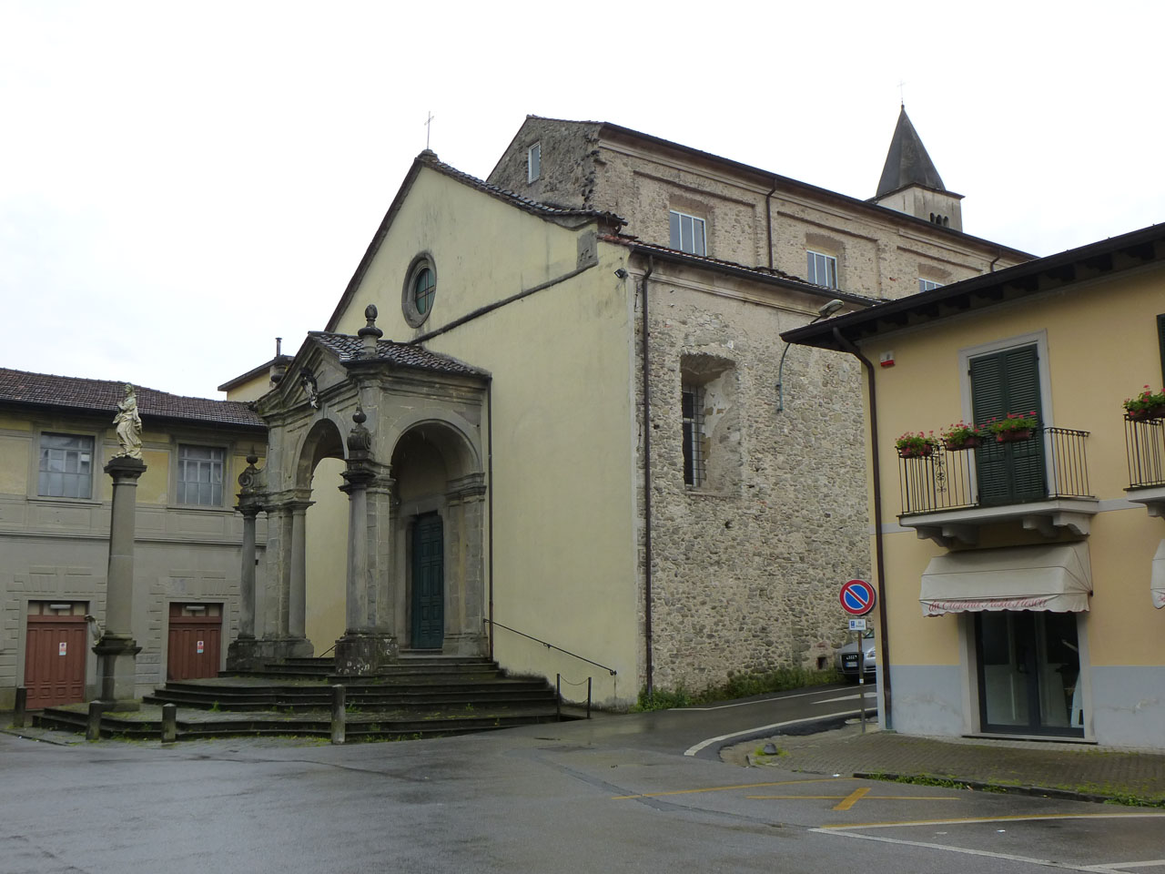 chiesa di S. Francesco e SS. Giovanni e Colombano (chiesa, parrocchiale) - Pontremoli (MS)  (XIII, prima metà)
