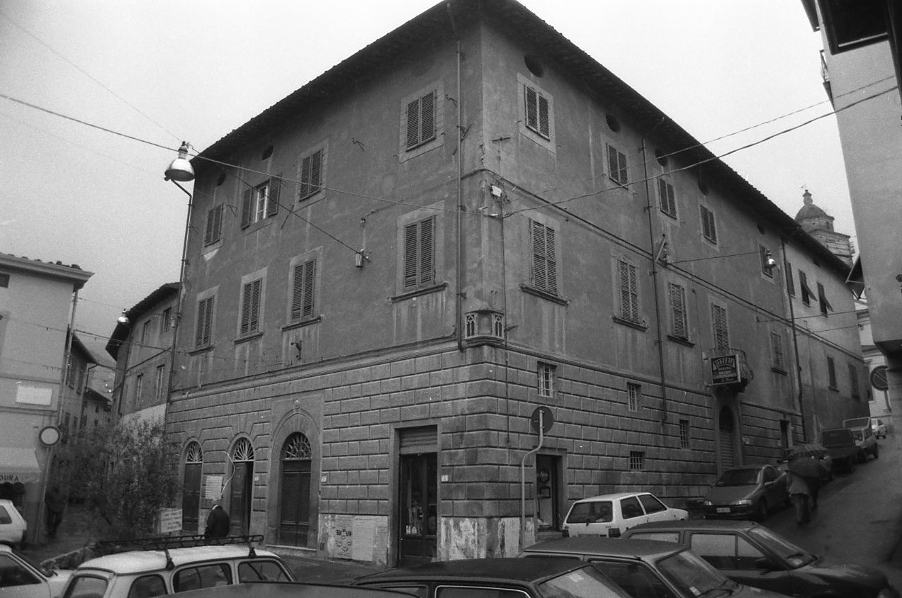 Gualandi Frullani (palazzo, residenziale) - Buti (PI)  (XX; XX; XX)