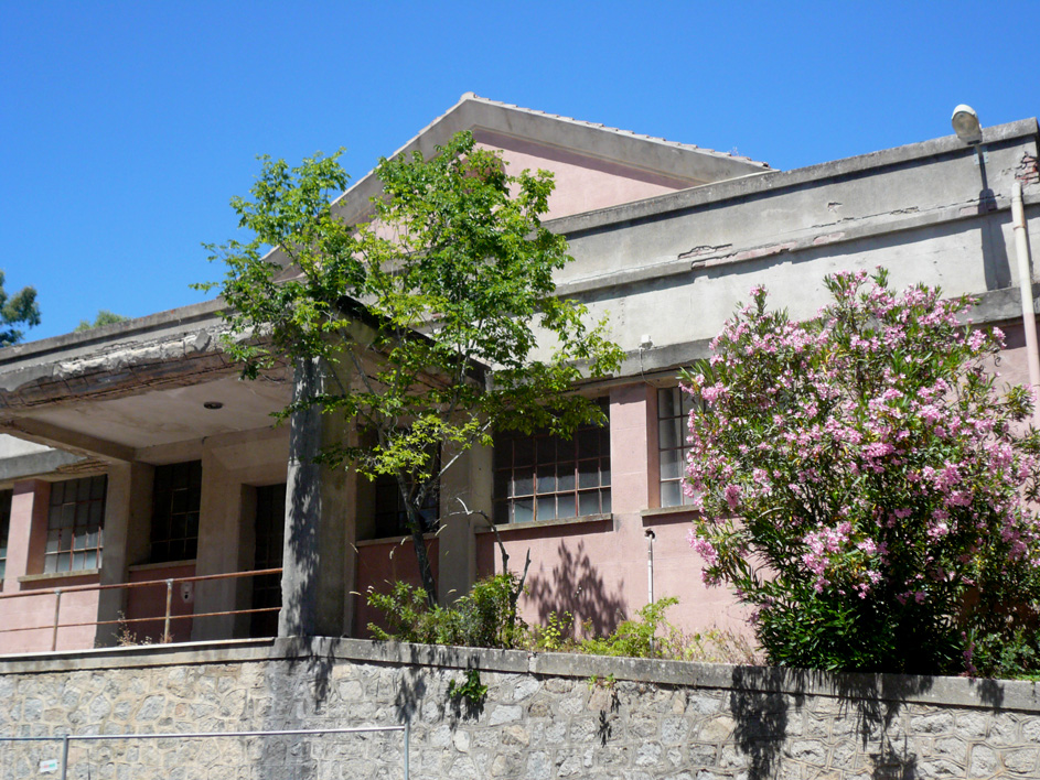 Complesso ospedaliero cesare zonchello e parco, padiglione 9 (ospedale)