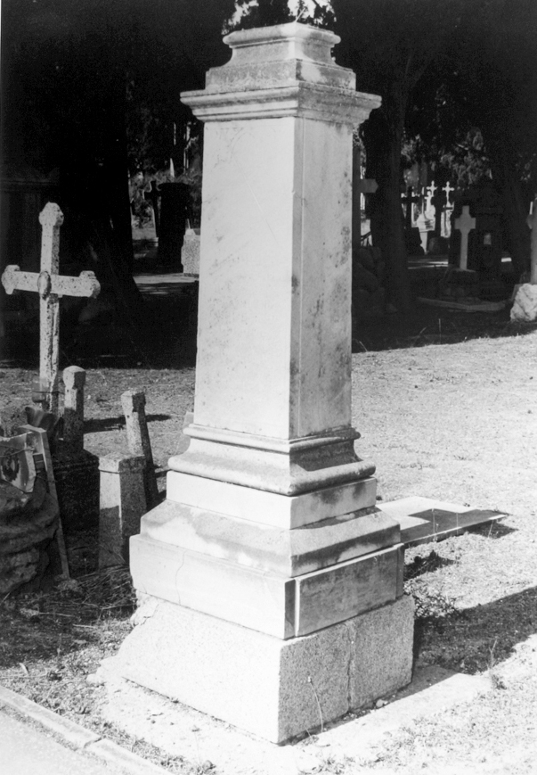 Luigi ghera (monumento funebre)
