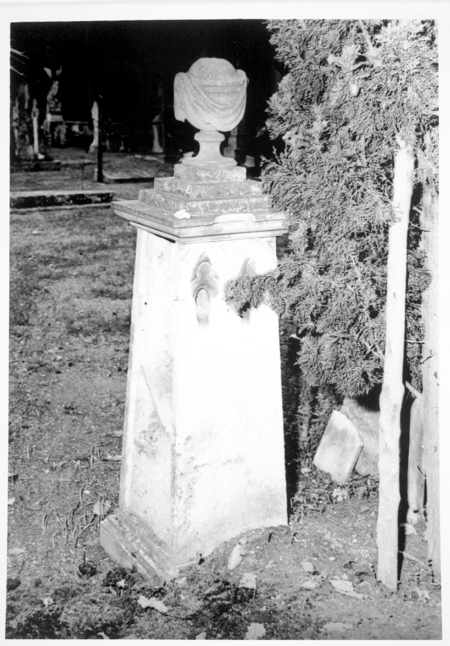 Giuseppe fumagalli (monumento funebre)