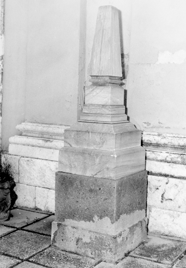 Ida pernis (monumento funebre)