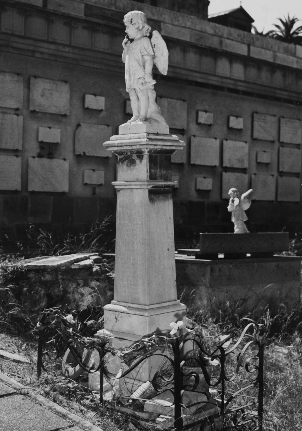 Monumento funebre
