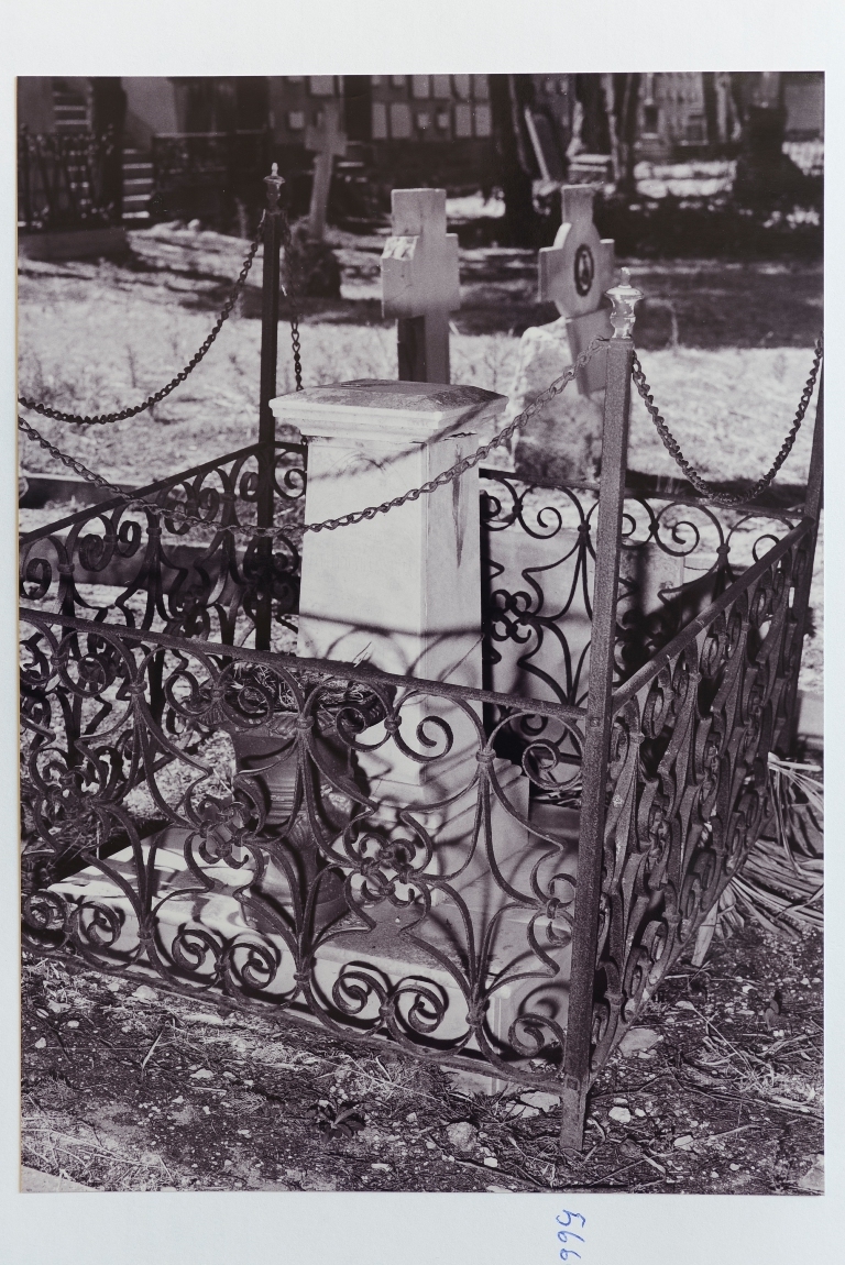 Federico villa santa (monumento funebre)
