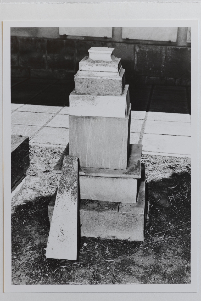 Monumento funebre