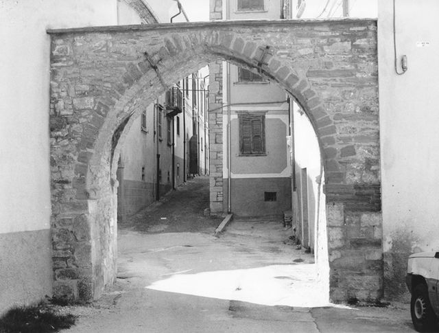 Porta S. Nicola (porta, urbica) - Agnone (IS) 