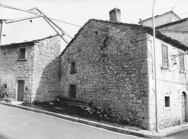 casa, a schiera - Agnone (IS) 