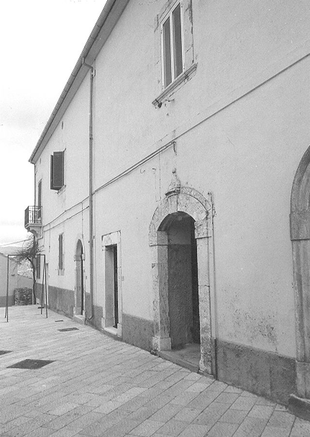 Palazzo Caracciolo (palazzo, baronale, plurifamiliare) - Pettoranello del Molise (IS) 