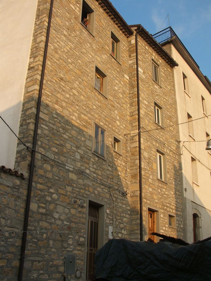 Case Di Salvo-Gentile-Pallotta (case, a schiera) - Castel del Giudice (IS) 