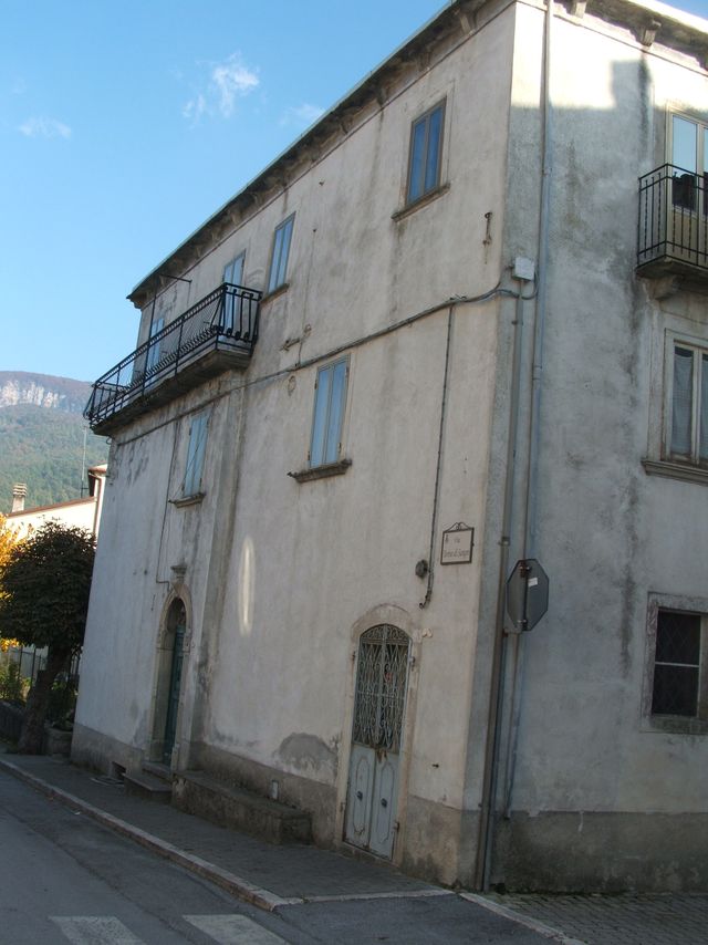 Palazzo comunale (palazzo, monofamiliare) - Castel del Giudice (IS) 