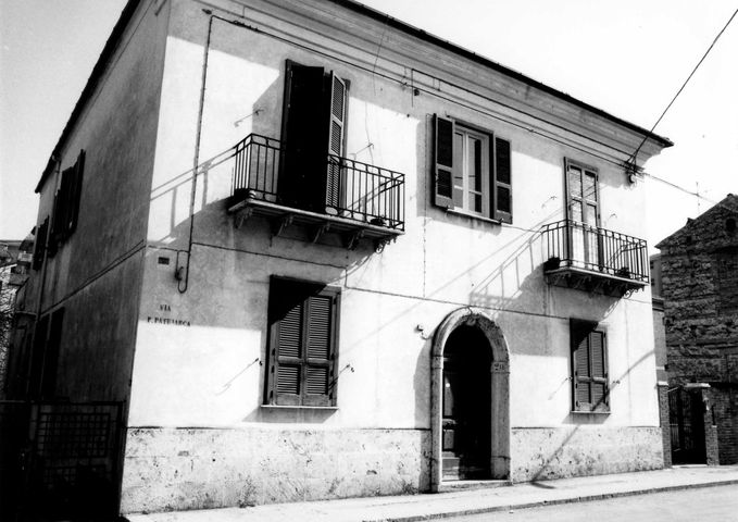 casa Petrecca (casa, a blocco) - Isernia (IS) 