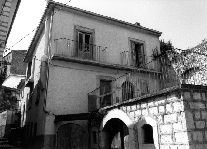 casa, a blocco - Forlì del Sannio (IS) 