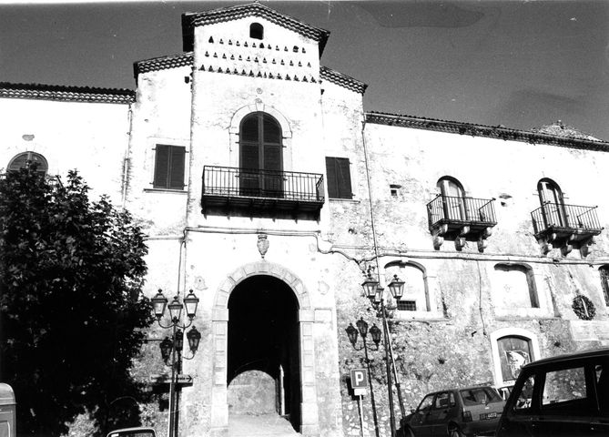 palazzo, marchesale - Fornelli (IS) 