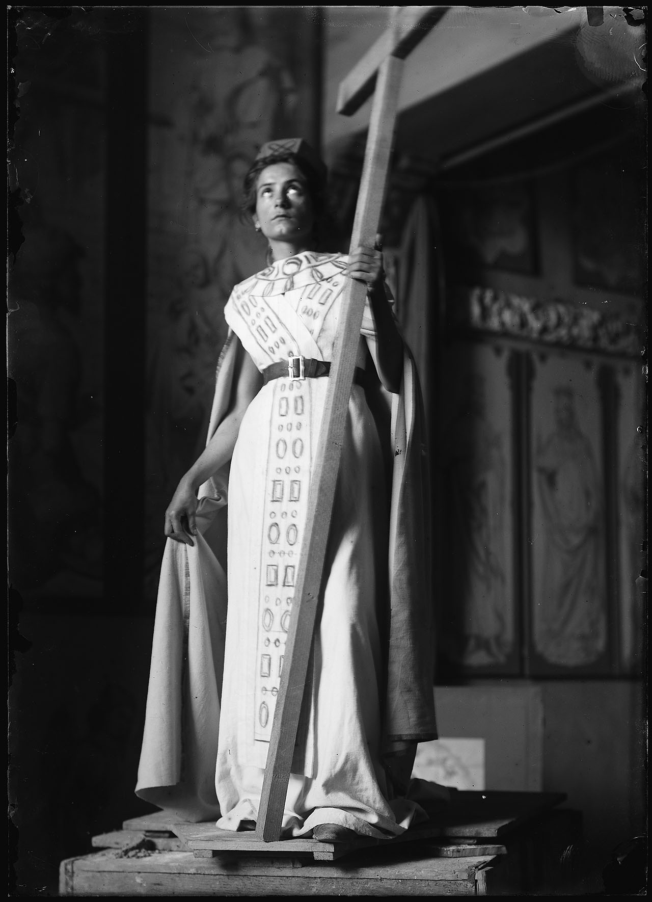 L0436 (negativo) di studio di vetrate artistiche Moretti-Caselli (fine/ inizio XX/ XXI)