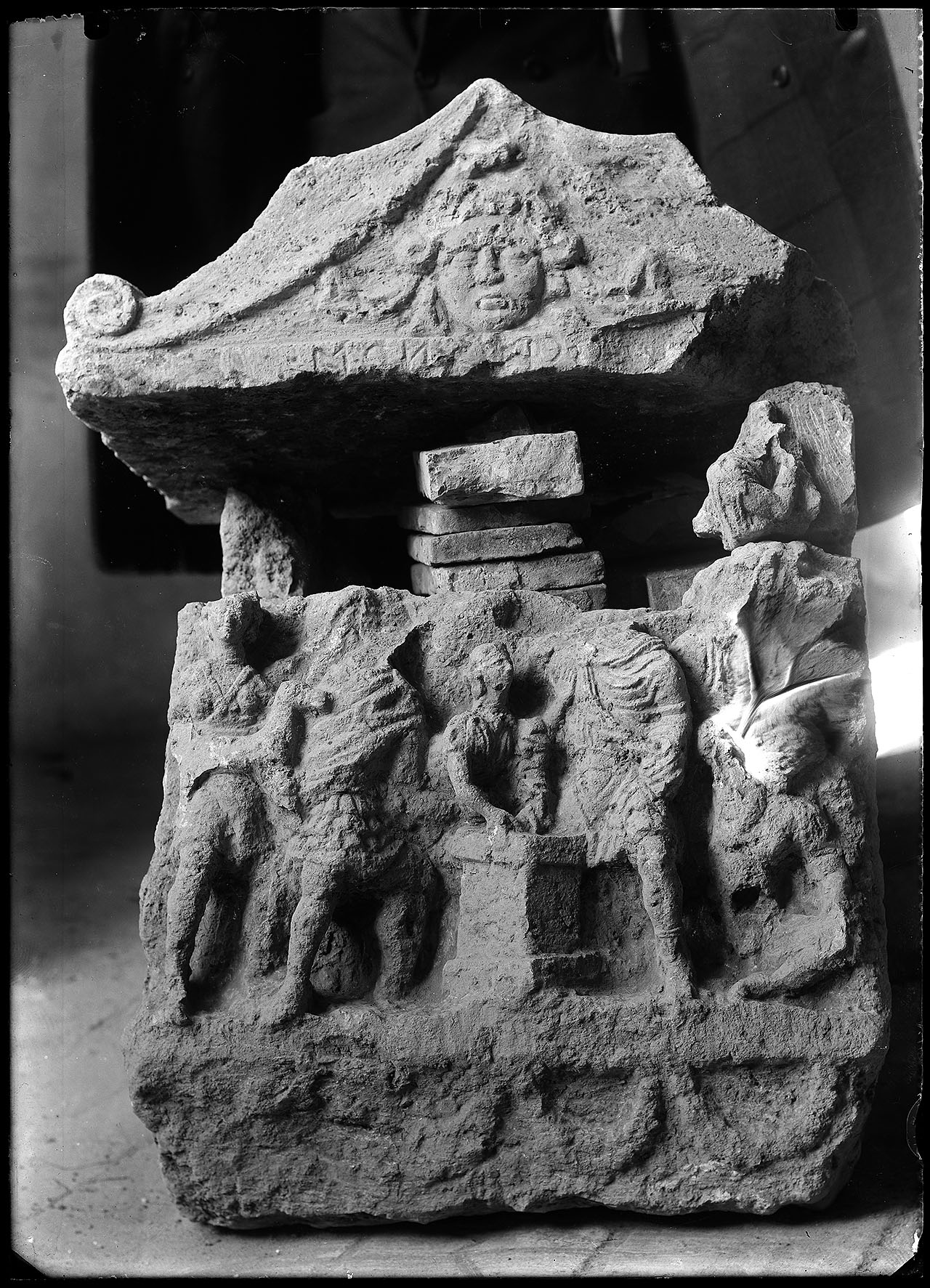 L0503 (negativo) di studio di vetrate artistiche Moretti-Caselli (fine/ inizio XX/ XXI)