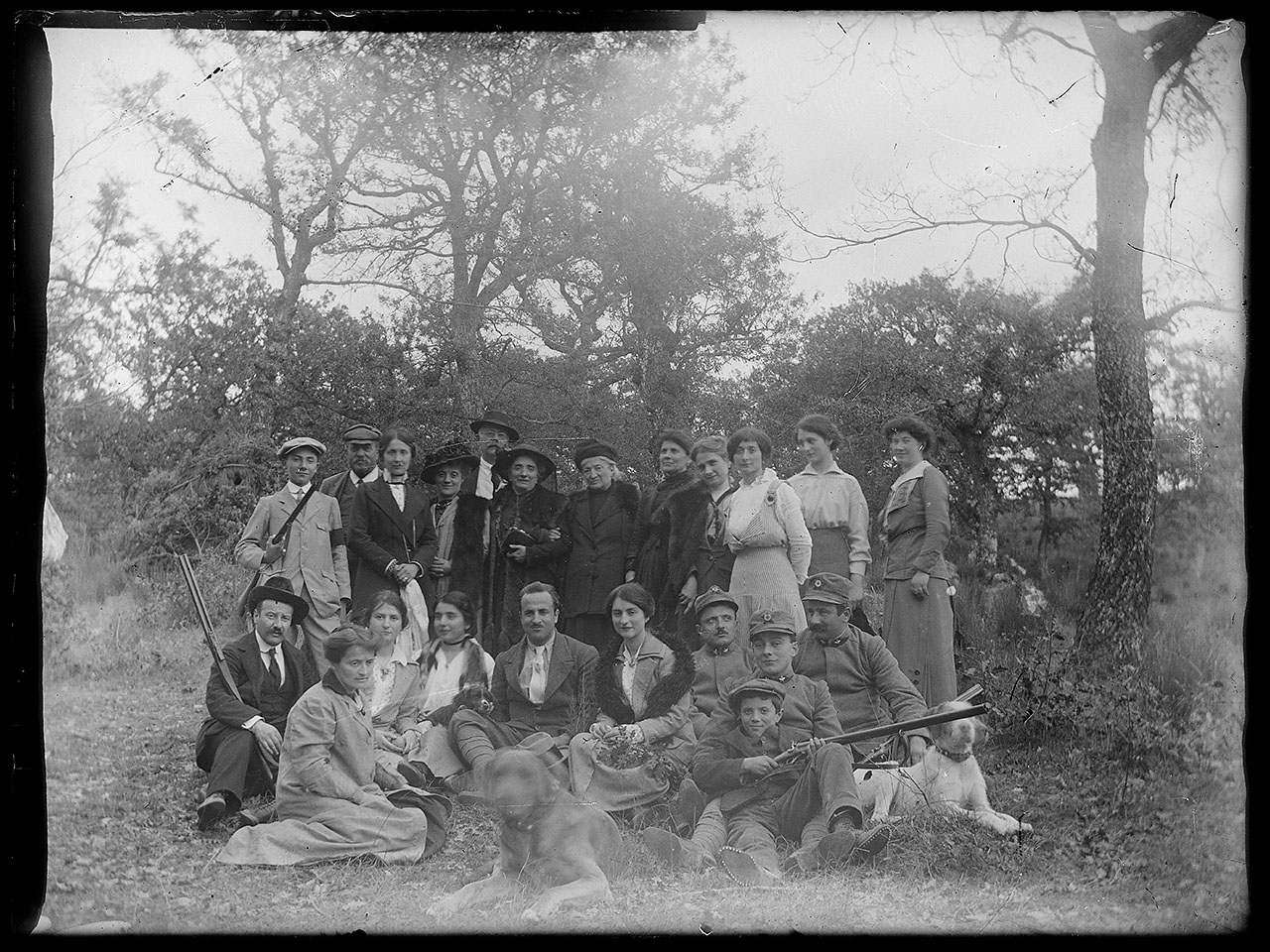 L0596 (negativo) di studio di vetrate artistiche Moretti-Caselli (fine/ inizio XX/ XXI)