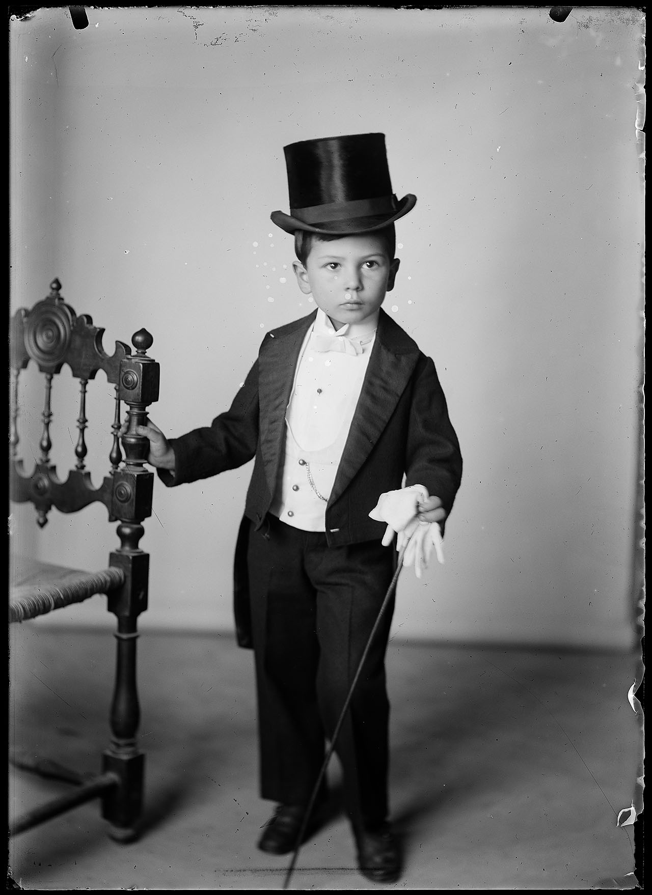 L0598 (negativo) di studio di vetrate artistiche Moretti-Caselli (fine/ inizio XX/ XXI)