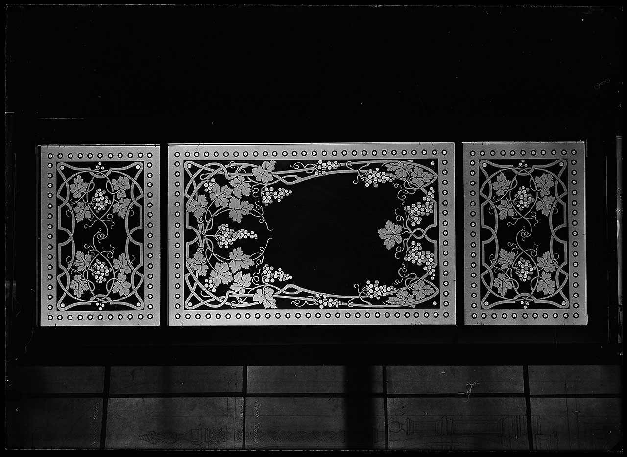 L0687 (negativo) di studio di vetrate artistiche Moretti-Caselli (fine/ inizio XX/ XXI)