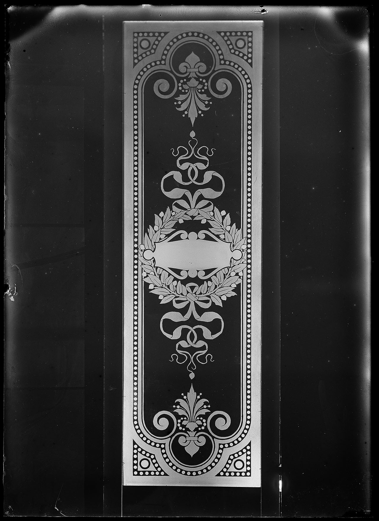 L0693 (negativo) di studio di vetrate artistiche Moretti-Caselli (fine/ inizio XX/ XXI)