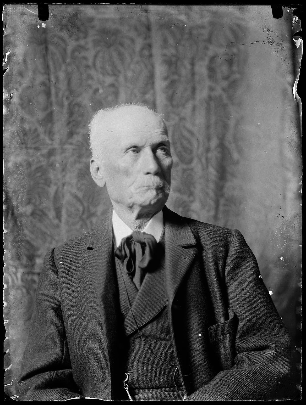 L0988 (negativo) di studio di vetrate artistiche Moretti-Caselli (fine/ inizio XX/ XXI)