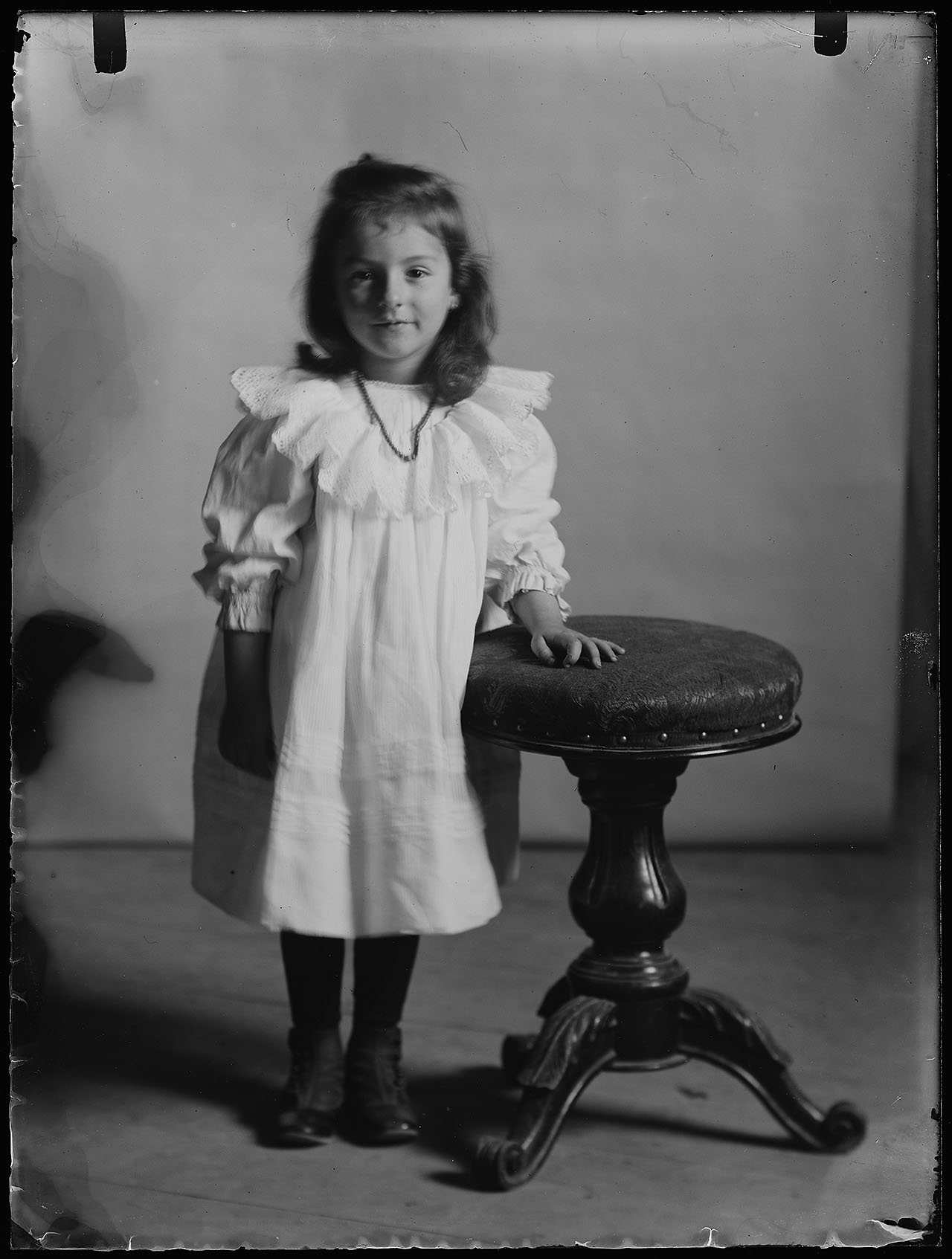 L1027 (negativo) di studio di vetrate artistiche Moretti-Caselli (fine/ inizio XX/ XXI)