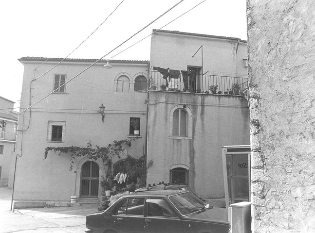 Casa Martone-Silvestri-Forte (casa, a blocco, plurifamiliare) - Sesto Campano (IS) 