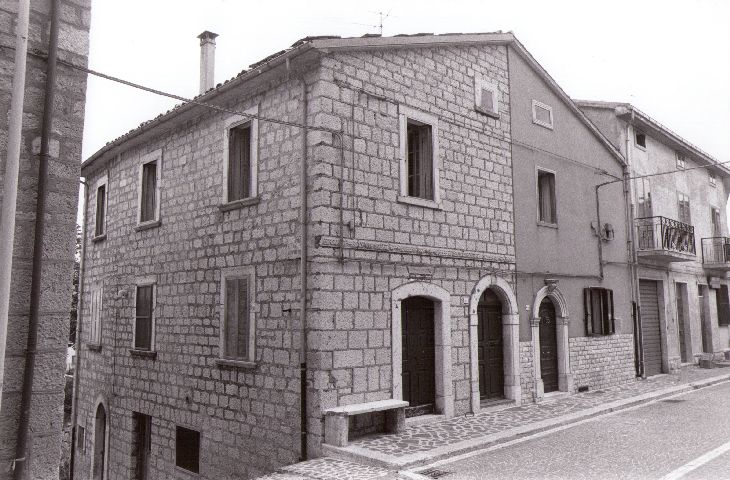casa - Pescopennataro (IS) 