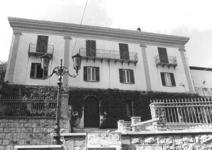 Palazzo Di Salvo-Carmosino (palazzo, gentilizio, plurifamiliare) - Pietrabbondante (IS) 
