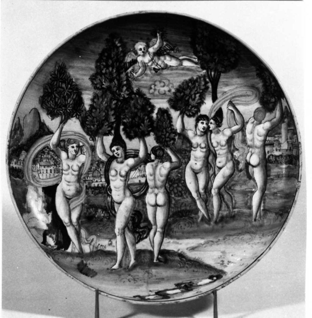 metamorfosi delle Baccanti (coppa) di Girolamo Lanfranco Delle Gabicce (bottega) - manifattura pesarese (metà sec. XVI)