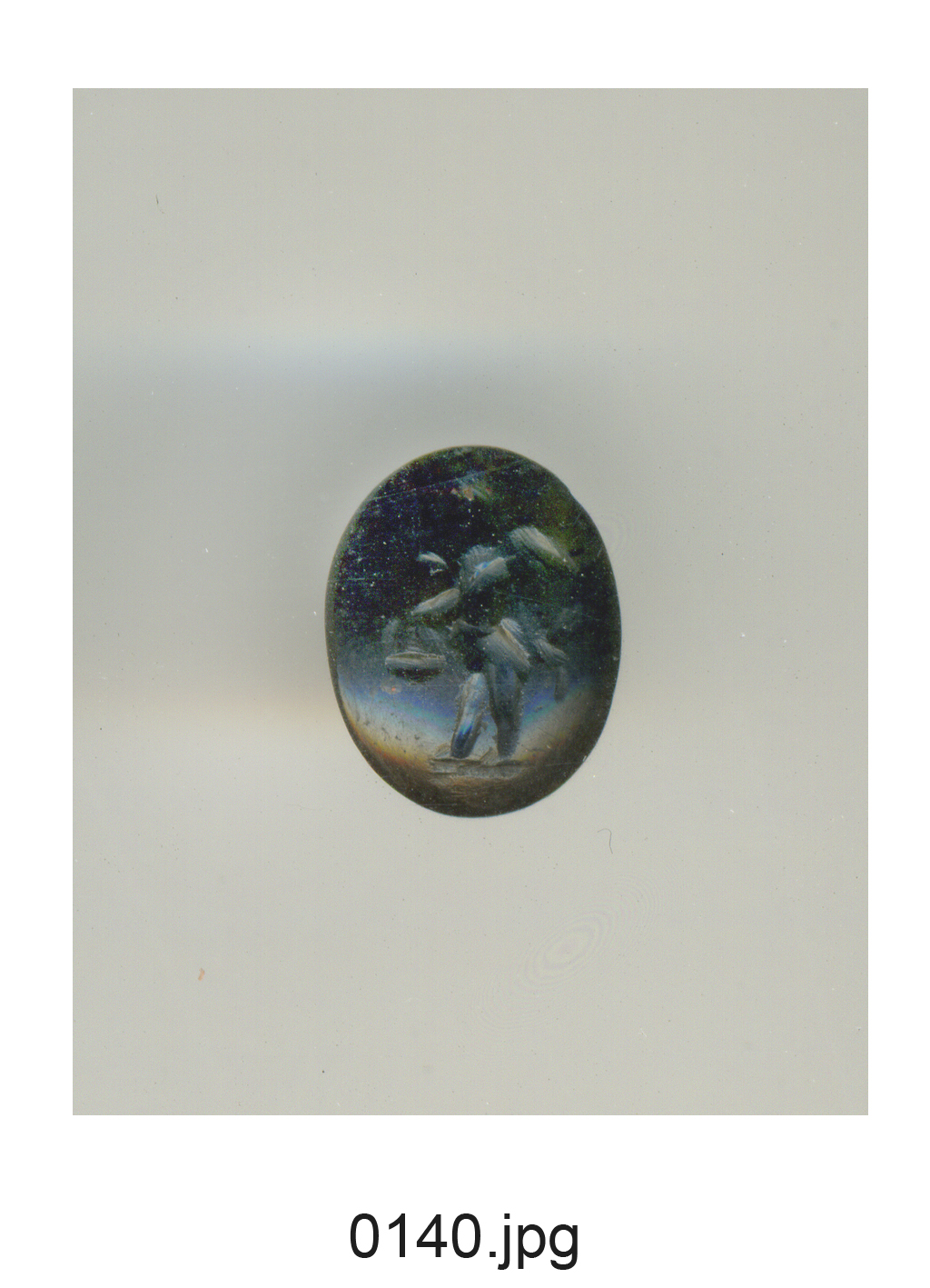 Amorino con recipiente e bastone (gemma) - produzione romana (secc. II/ III)