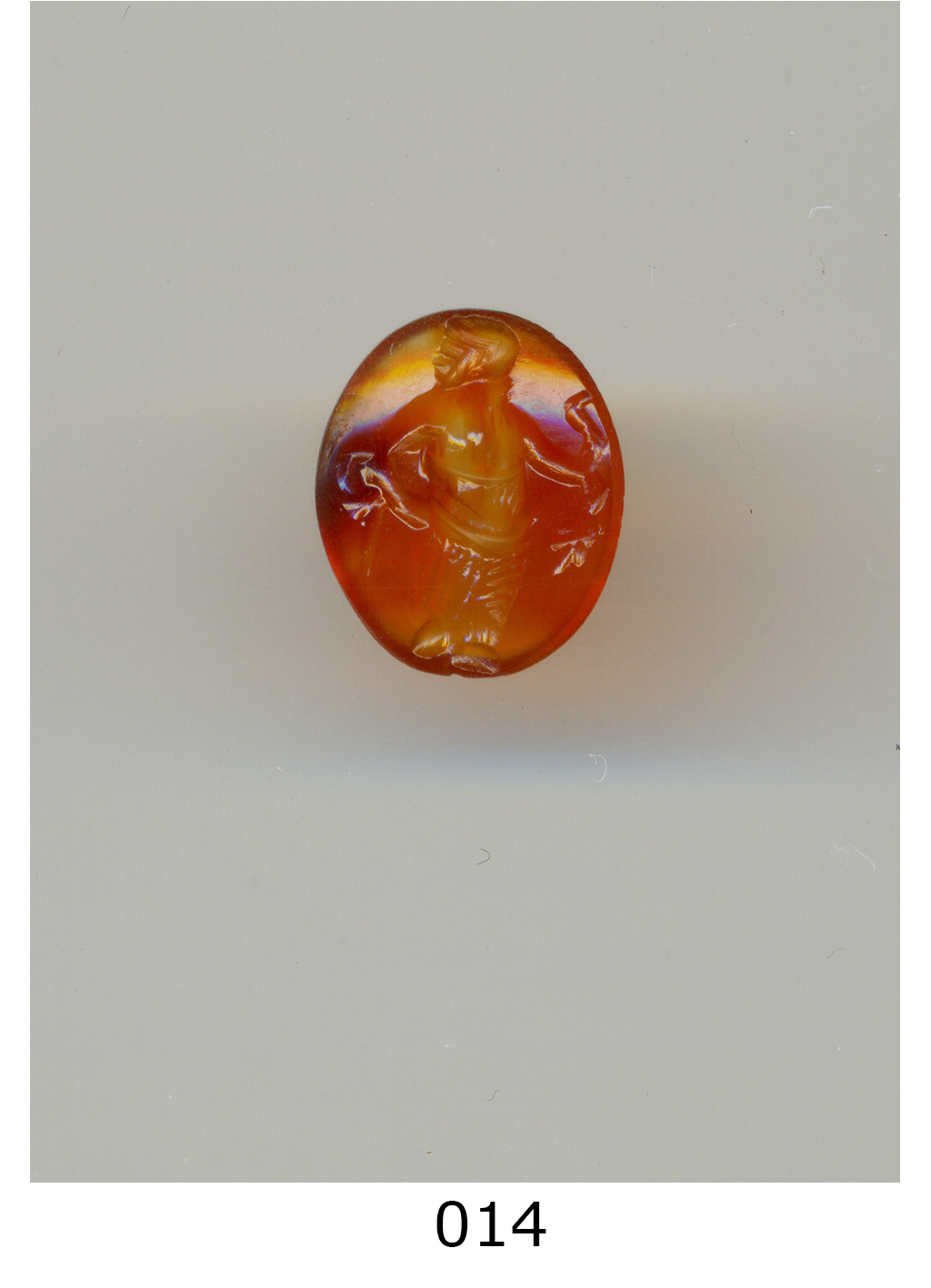 figura femminile panneggiata (gemma) - produzione italiana (secc. XVI/ XVII)