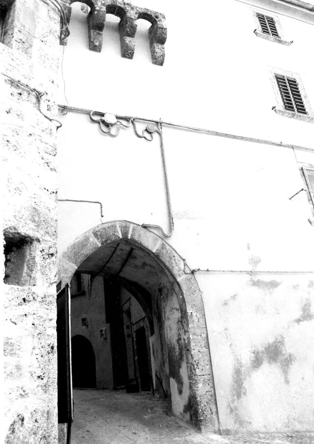 Porta Castellone (porta, urbana) - Castel San Vincenzo (IS) 