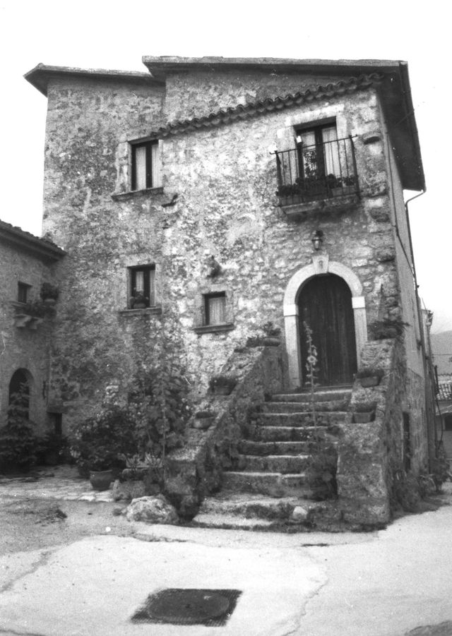 casa, a blocco - Castel San Vincenzo (IS) 