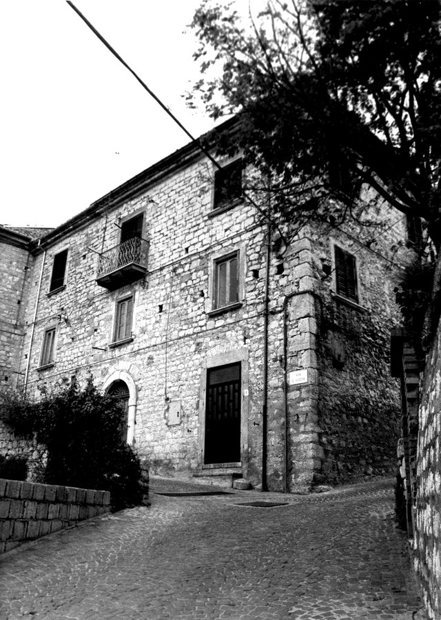 casa, a blocco - Castropignano (CB) 