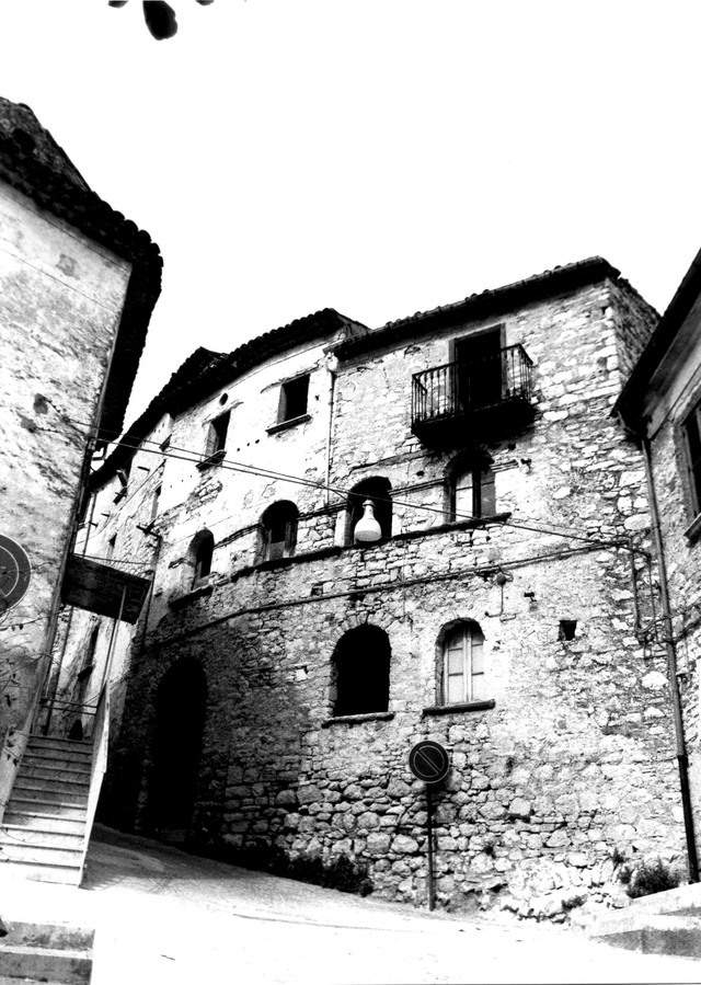 palazzo, gentilizio - Castropignano (CB) 