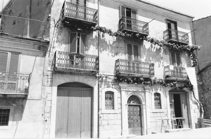 Palazzo Funaro (palazzo, bifamiliare) - Roccasicura (IS) 